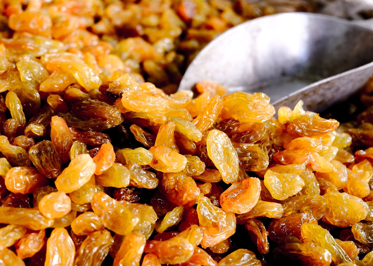 food, in good health, meal, dried fruits, fruit, market, sugar, grapes, grape, raisin, organic, raisin, raisin, raisin, raisin, raisin