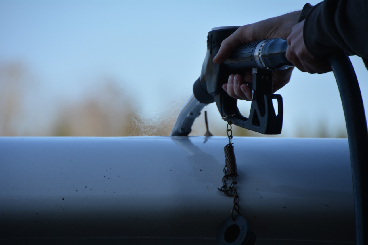 refuel, petrol, haze, plane, fuel, gas, gas pump, refuel, refuel, refuel, petrol, petrol, petrol, petrol, petrol, fuel